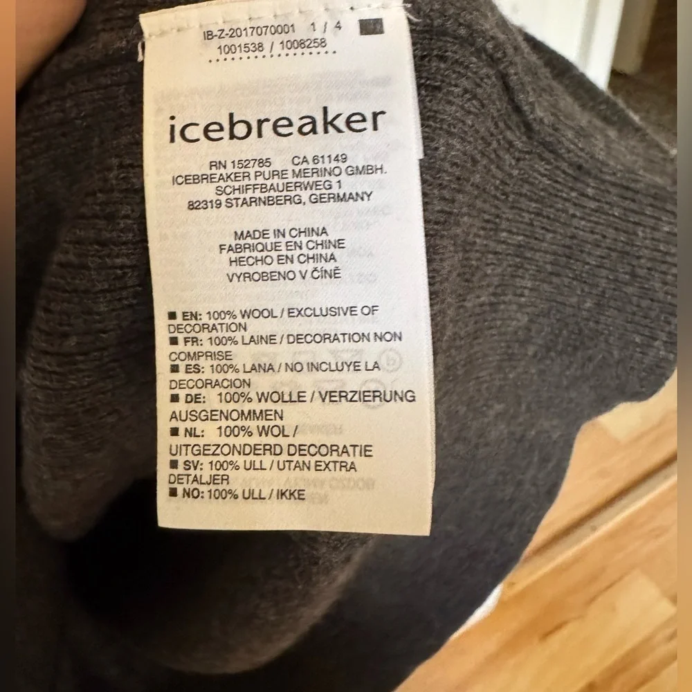 Icebreaker Mens 100% Wool V Neck Sweater Size Large Heather Gray EUC